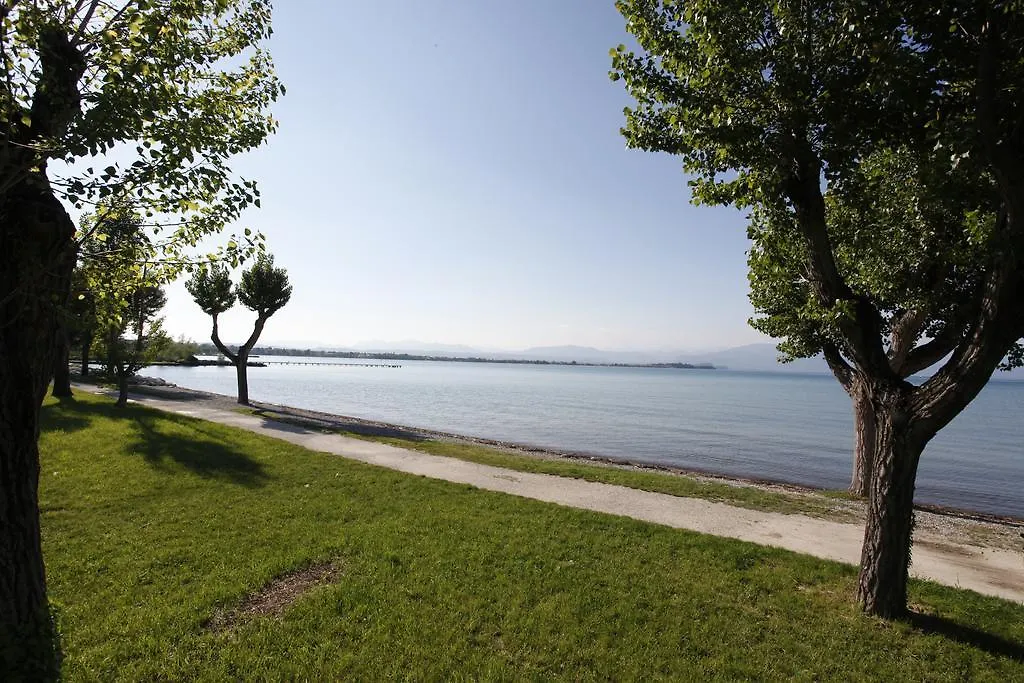 Apart-hotel Villaggio Turistico Lugana Marina Sirmione