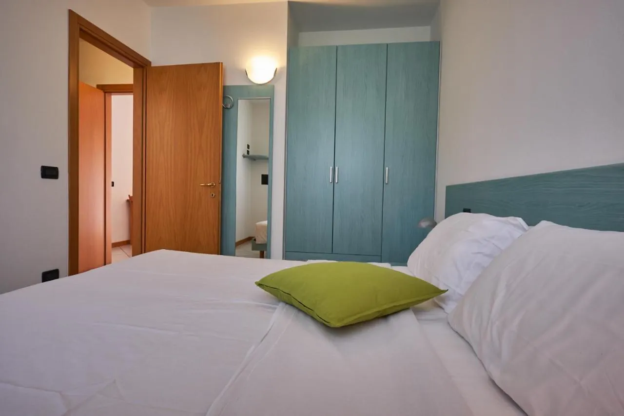 Villaggio Turistico Lugana Marina Sirmione 3*,  Itália