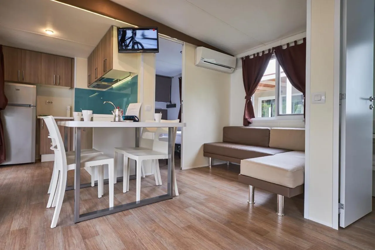 Villaggio Turistico Lugana Marina Sirmione Apart-hotel
