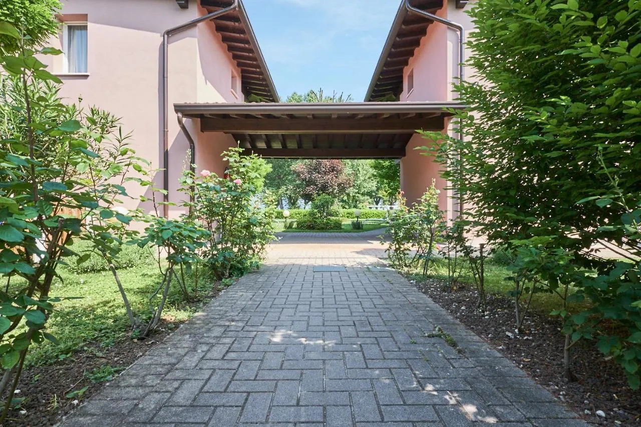 Apart-hotel Villaggio Turistico Lugana Marina Sirmione