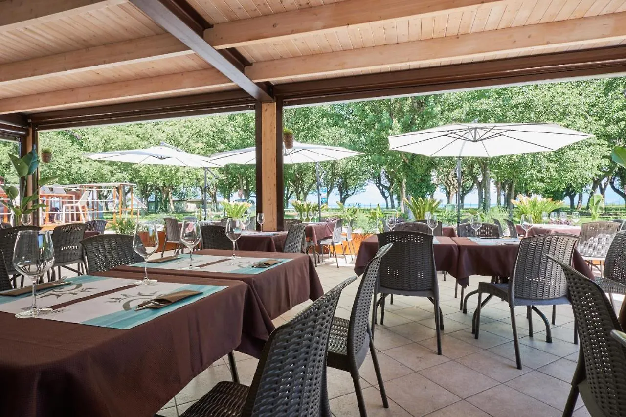 Villaggio Turistico Lugana Marina Sirmione Itália