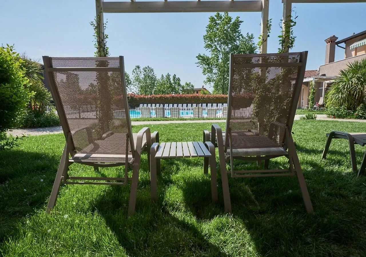 Villaggio Turistico Lugana Marina Sirmione 3*,