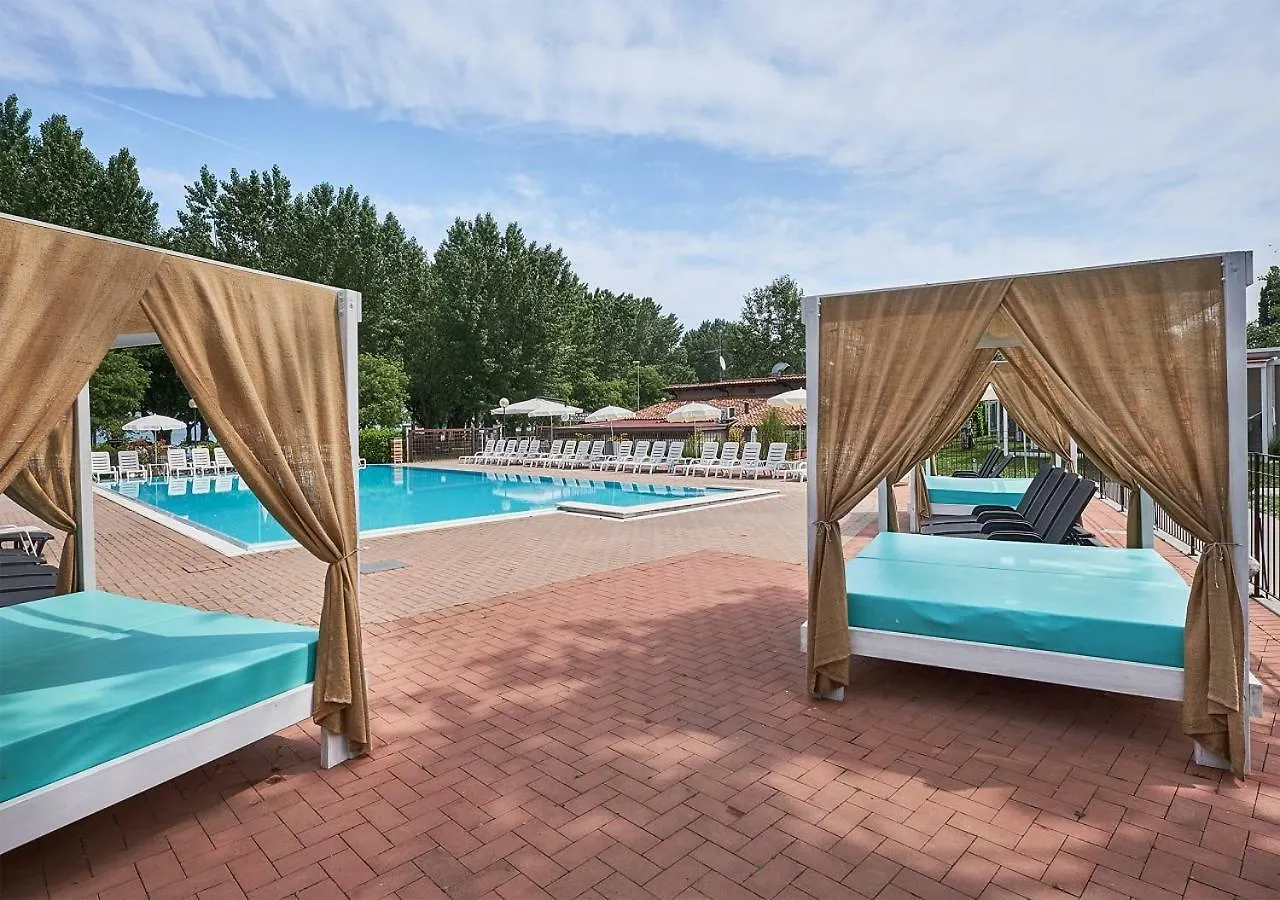 Aparthotel Villaggio Turistico Lugana Marina Sirmione